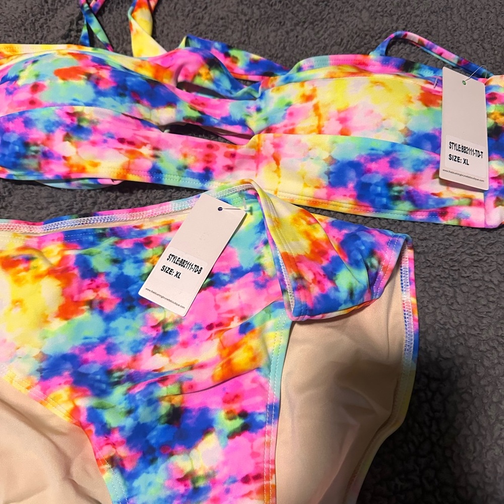 Colorful Swim Set - Picture 2 of 2